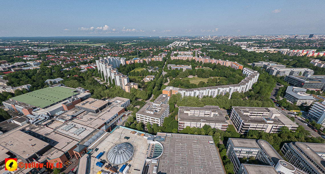 07.06.2023 - Neuperlachs neue Mitte mit PEP, Perlach Plaza, Share, Allianzversicherung und Wohnring